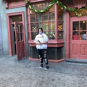 Meet your Posher, Christen